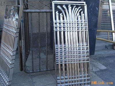 大连白钢与不锈钢制品的专业供应 从模具到成品的品质保障